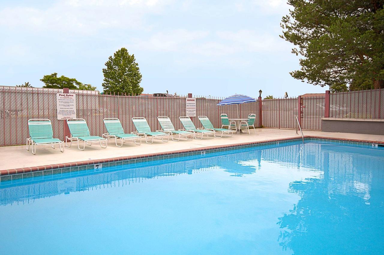 Days Inn By Wyndham Richland Servizi foto
